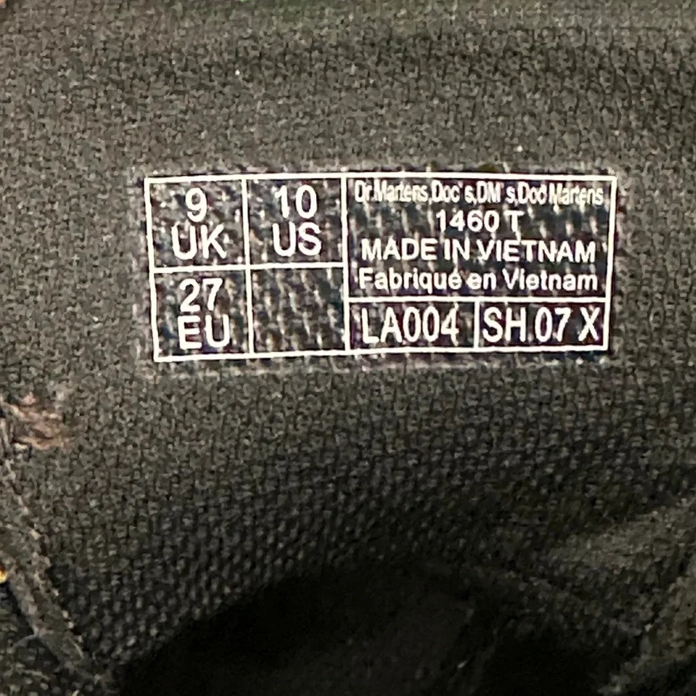 N/A dr martens